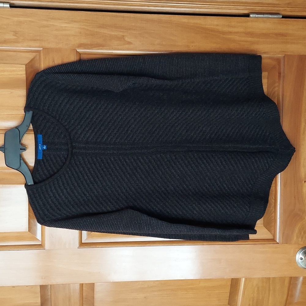 Apt. 9 Textured Black Crew Neck Sweater V-Shape Bottom Hem Size Large Like New